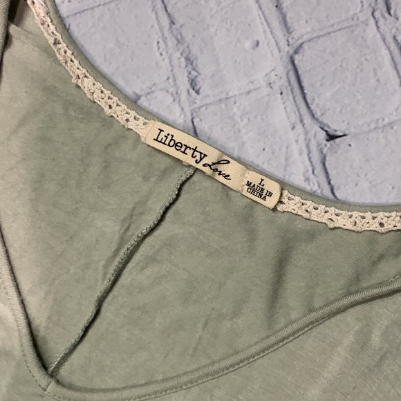 •Juniors Flowy T-shirt dress - Picture 2 of 3